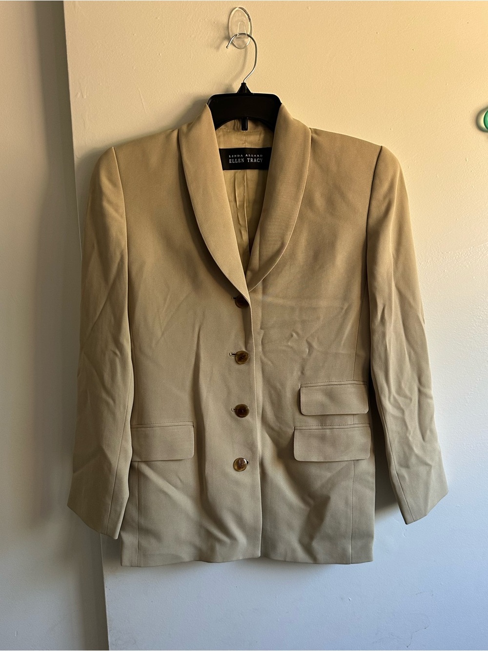 Ellen Tracy Cream-Tan Shawl Collar Single-Breasted Blazer